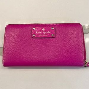 Kate Spade Zipper Wallet